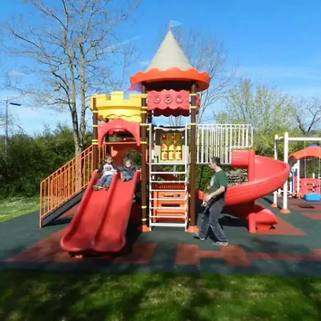 Mobil-home Confortable Avec Terrasse - 4 Pers. - Api-1-52-2913 Campingplads