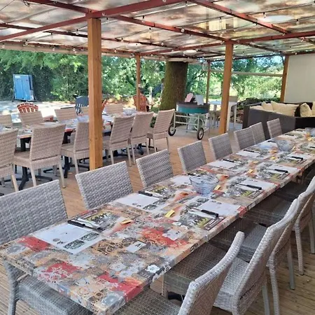 Mobil-home Confortable Avec Terrasse - 4 Pers. - Api-1-52-2913