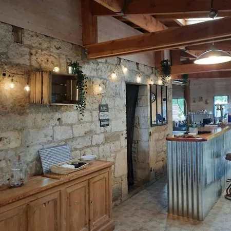 Mobil-home Confortable Avec Terrasse - 4 Pers. - Api-1-52-2913 Rocamadour